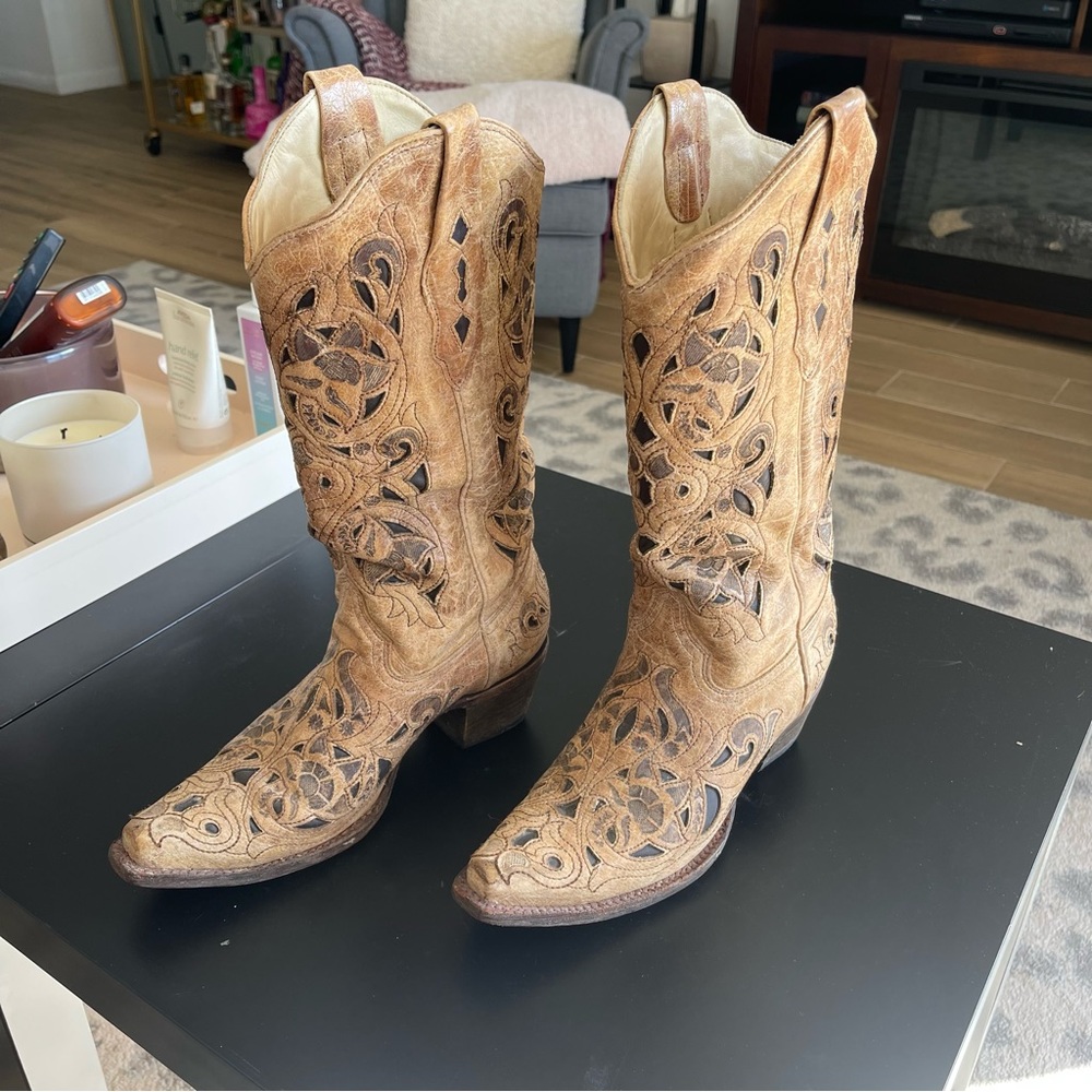 Corral Cutout Women’s Cowboy Boots - Size 8